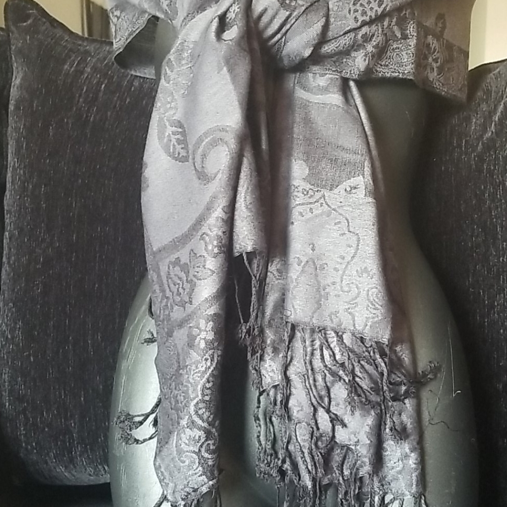 Fall COLLECTION Dark grey wrap/ pashmina